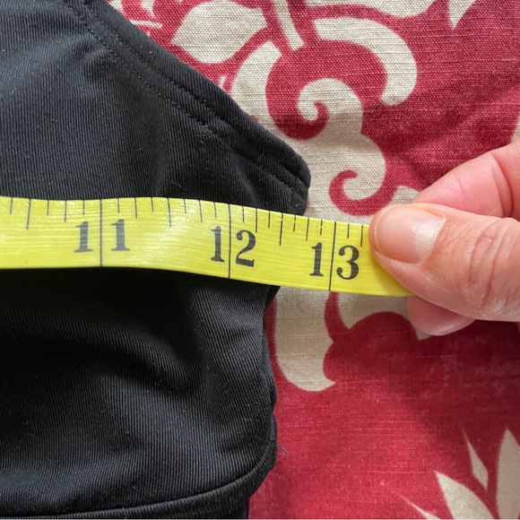 Calvin Klein Padded Sports Bra - Picture 6 of 7